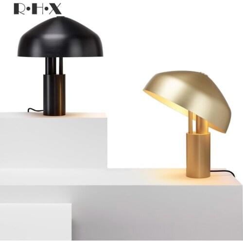 Lamp Originality Northern Europe Concise Personality A Living Room Study Model Between Golden Wrought Iron Bedside Desk Lamp