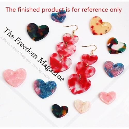 Diy jewelry pendant accessory 30pcs/lot color printing cartoon hearts shape acrylic beads charms fit earring/necklace pendants