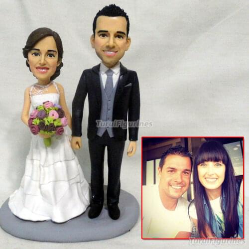 Couple Bobblehead Mr and Mrs cake topper Wedding cake topper rustic Personalized mini love statue custom bobblehead figures doll