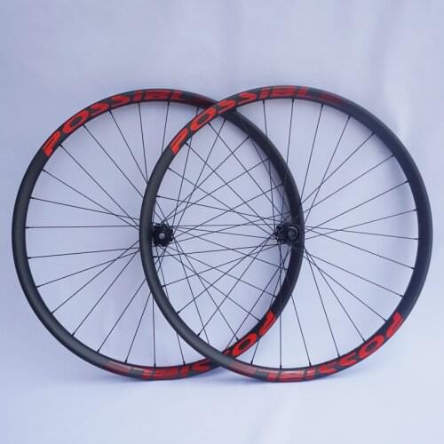 Possible 29er MTB Carbon Wheelset 28*25 millimeters Use Super Light Solo 298g Carbon Circle for the Cross Country/All Mountain