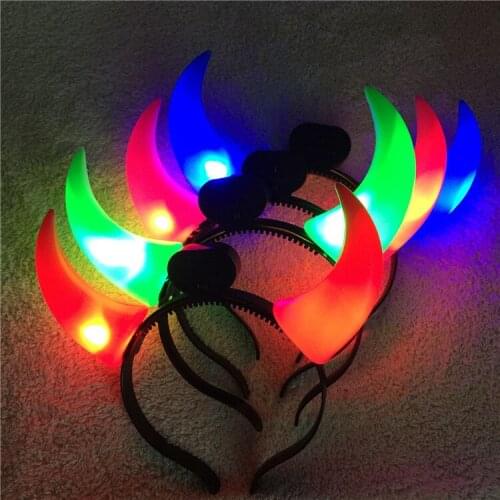 2021 Year of the Ox Large Luminous Horn hairband Card Issuing Niu Mowang hairband Horn Lamp Stall Toys Wholesale