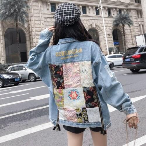 2020 New Womens Denim Jacket Fashion Graffiti Patch Loose Jean Coat Female Casual Femini Hip Hop Trend Personality Versatile