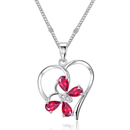 Sweet Butterfly Heart Pendant Necklace Charming Female Red Purple Crystal Clavicle Chain Fashion Jewelry