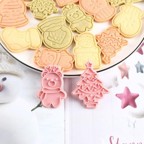 6 Pcs/Set DIY Cartoon Biscuit Mould Cookie Cutter 3D Christmas Biscuits Mold ABS Plastic Baking Mould Cookie Decorating Tools