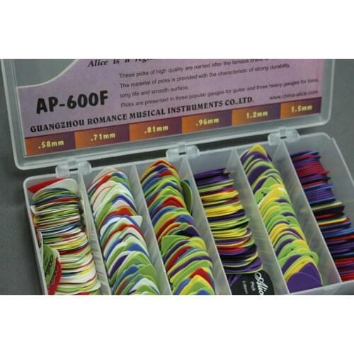 600pcs/Box AP-600F Matte Nylon Acoustic Electric Bass Guitar Picks Plectrums + Case 0.58/0.71/0.81/0.96/1.20/1.50mm