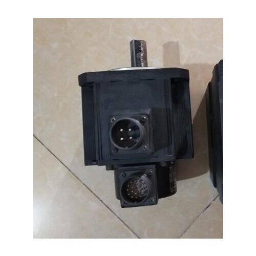 MDMA102P1G , servo motor , used in good condition . 80% appearance new , good working , free shipping