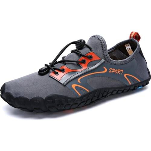 Clorts Summer Five Finger Lightweight Outdoor Water Beach Shoes Men Women Swimming Shoes Non-slip Soft Sport Aqua Shoes