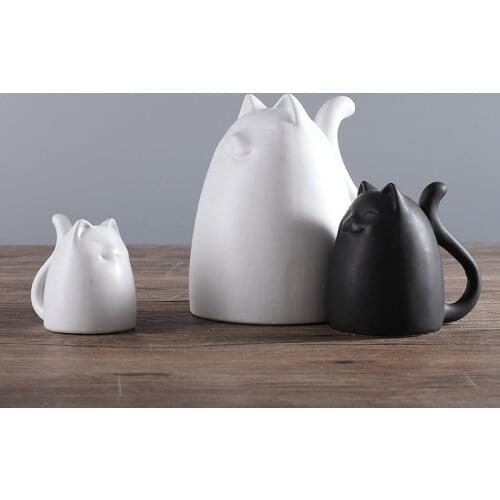 Nordic creative cute cat sculpture decoration living room TV cabinet home desktop home decoration crafts gifts