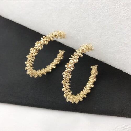 CE - 229 round metal earrings atmosphere vogue contracted joker popular wind web celebrity temperament