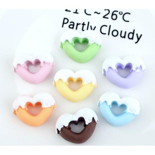 Fee shipping 20pcs 26*20mm Kawaii Heart Cake Bread Resin Cabochons Ornament Accessories Patch Sticker Beading Material Buttons