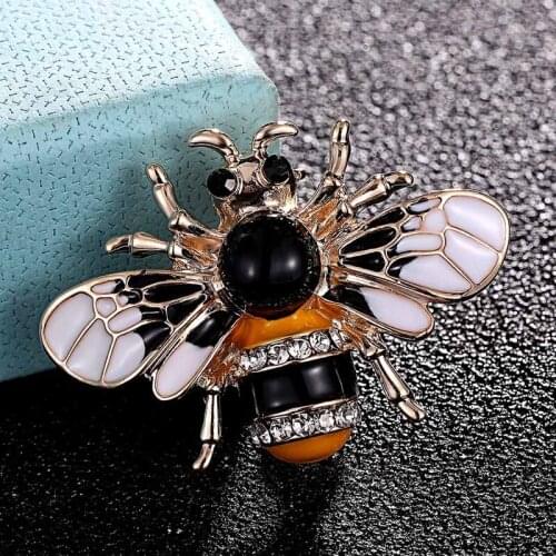 Zlxgirl jewelry Cute Yellow and jet bee brooches jewelry for women and men couple gifts nice scarf pins nice bags accessories