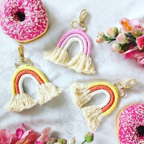 Macrame Rainbow Keychains Bohemia Handmade Weave Rainbow Hanging Ornament Keyring Bag Charm Women Jewelry Gifts Car Pendant L8