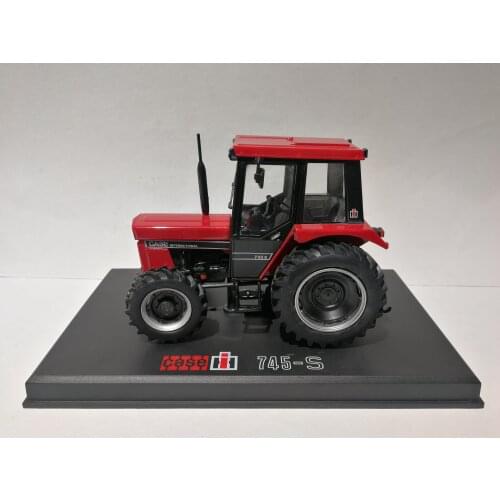 REP212 1:32 CASE -IH745 S (4X4) Tractor Toys