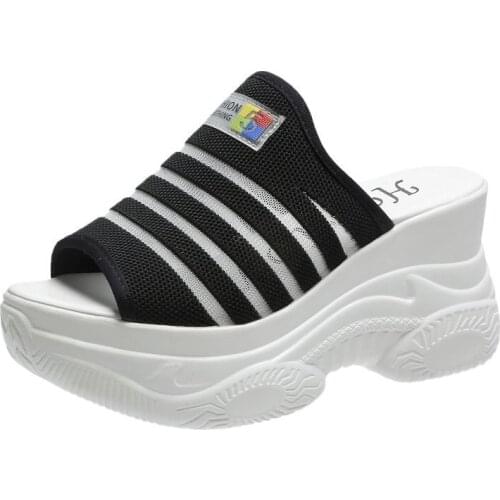 Hot Sales NEW Women Shoes Ladies Slippers Girls Wedges Flip Flops Sandals Heels Outdoor Slippers Beach Shoes Woman Zapatos Mujer