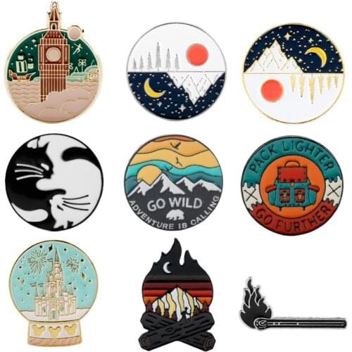 Creative Brooch Outdoors Mountain Starry Night Brooches pins Round Badge Enamel pin Wild Camping Hiking Backpack Shirt brooch