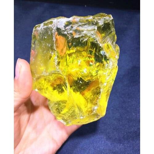 Natural quartz crystal topaz stone. Decoration. Can do carving materials. Home decoration. Chakras