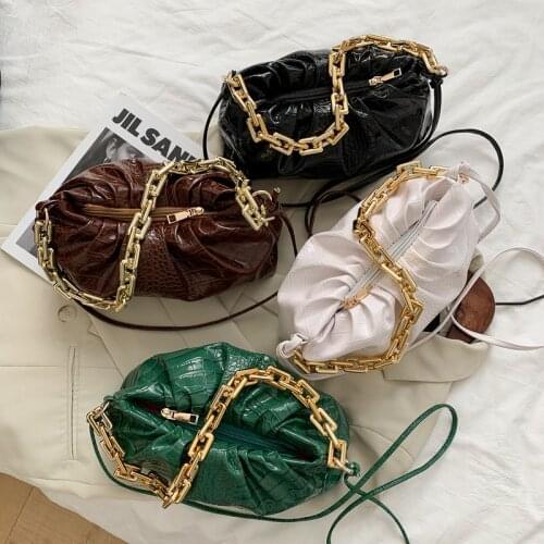 2021 Day Clutch Thick Gold Chains Dumpling Clip Purse Bag Women Cloud Underarm Shoulder Bag Pleated Baguette Pouch Totes Handbag