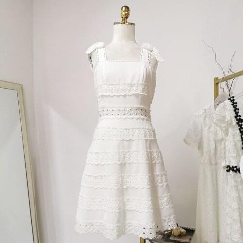 Women Spaghetti StrapSlim Dress Femme Designer Sweet Hollow Out Lace Runway Dress Vintage Vestidos Mujer Verano 2021