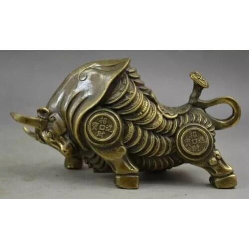 Copper Statue Chinas rare manual hammer brass lifelike statue of bullfighting L 15cm