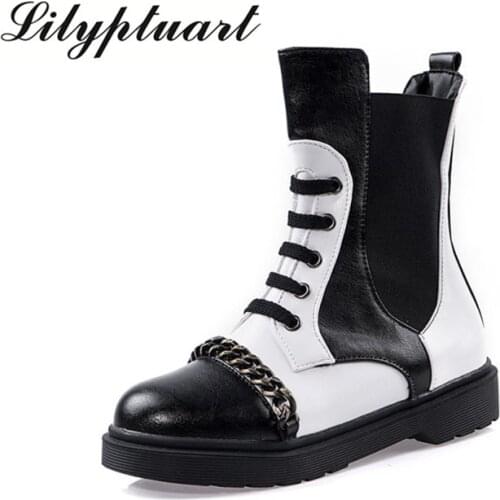 2019 new European and American fan fashion simple boots color matching zipper round head punk flat with Chelsea boots women