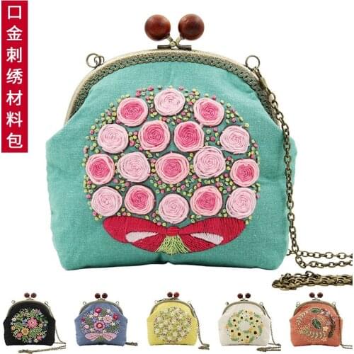 Handmade embroidery mouth gold bag DIY material bag European-style three-dimensional receipt pocket creative gift straddle bag