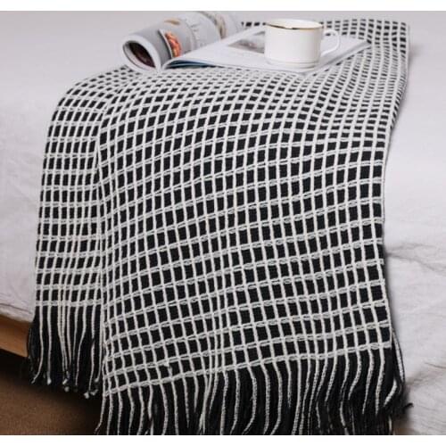 Classic Black and White Waffle Grain Sofa Throw Blanket With Tassels Decorative Checked Couch Bed Runner Blanket Bed Cover