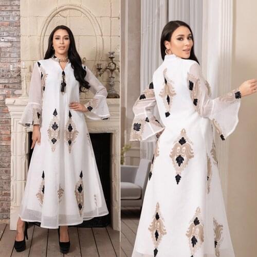 Muslim Evening Dress Embroidered Robe Lady Dress Islamic Clothing Jalabiya for Women Muslim