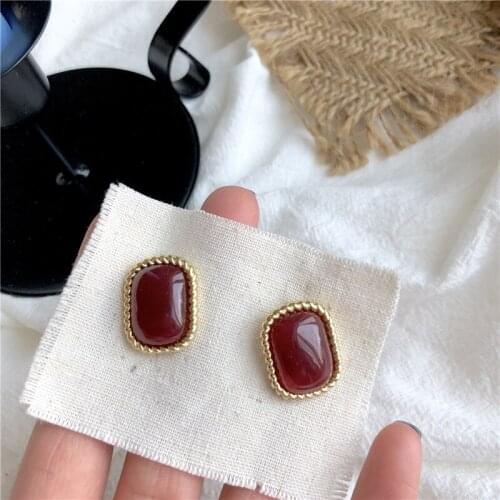 Vintage Korean Style Stud Earrings for Women Elegant Baroque Jewelry Girl Love Gift Party Engagement Jewellery Cute Small Bijoux