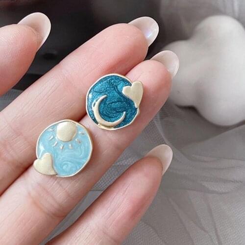Simple Asymmetry Star Moon Enamel Stud Earrings For Women Blue Enamel Jewelry Vintage Geometric Round Earings