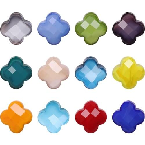 30Pcs New Four Leaves Clover Flower Glass Beads 12mm Green Crystals Cross Pendant for Jewelry Making Diy Accessories Wholesale