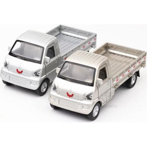 1:32 Alloy Diecasts Toy Truck Metal Speed Car Toy Vehicles Model Doors Opened Chinese Characteristics Light Truck Children Toys