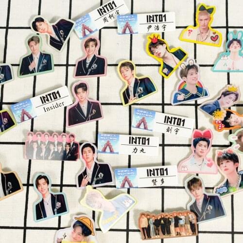 INTO1 Surrounding Fashion Ornaments Liu Yu Zando Yin Haoyu Lin Mo Cheer Brooch School Badge Riki Mika Fashion Decor Pin Support