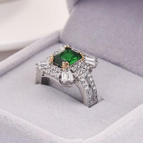 Hot Sale Green Square Zircon Princess Rings Europe Luxury Micro-inlaid Zircon Engagement Rings For Women Banquet Party Jewelry