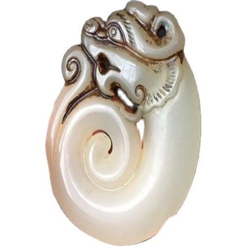 Antique dragon jade pendant hollow three-dimensional flying dragon in the sky jade pendant