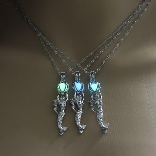 Glow In The Dark give out light Necklace Small seahorse shape Pendant Necklace Jewelry Women Gifts Gem Accessories