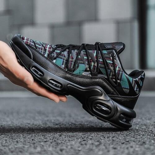 New Cool Sports Shoes Men Big Size Walking Sneakers for Mens Shock Absorption Gym Men Shoes Brand Fashion Man Running Shoes