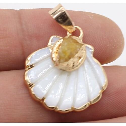 Exquisite Fan Shape Shell Pendant Natural White Shell Pendant Plating Golden Charms for Making DIY Necklace Accessories 20x25mm