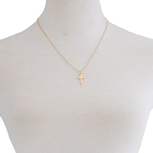 2020 Newest Small Charm Cross Necklace in Gold Handmade Jewelry Wholesale Chain Cross Necklace for Girl Women Metal