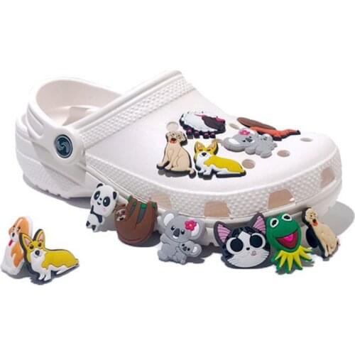 30-50pcs/Lot Lovely Animals PVC Shoe Charms Dog Corgi Labrador Accessories Cat Koala Bee Decorations Fox Frog Crab JGift