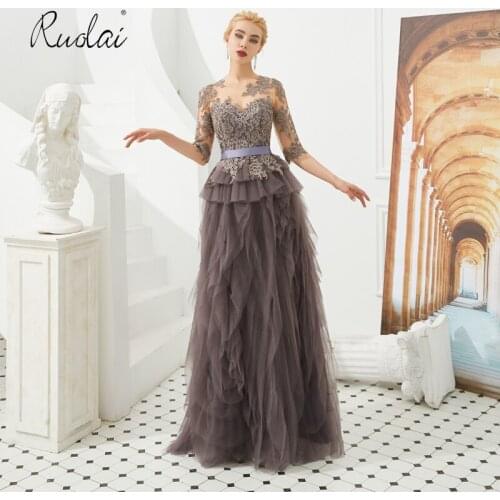 Elegant A-Line Formal Evening Dress O-Neck Appliques Floor Length Evening Gowns With Sashes for Party
