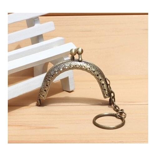 20PCS 6.5CM antique Bronze Pattern Metal Coin Purse Frames with key ring Head Bag Handle Cluth Kiss Clasp Bag Frame Accessories