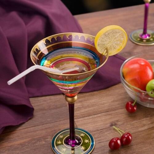 European style painted red wine glass goblet everyone use glass wine set personality Cocktail Cup creative bar wine cup