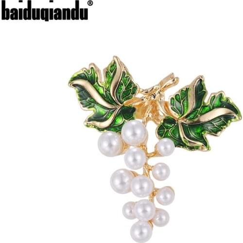 Baiduqiandu Brand New Arrival Exquisite Green Leaf Grape Brooches for Spring Dress Costume Jewelry