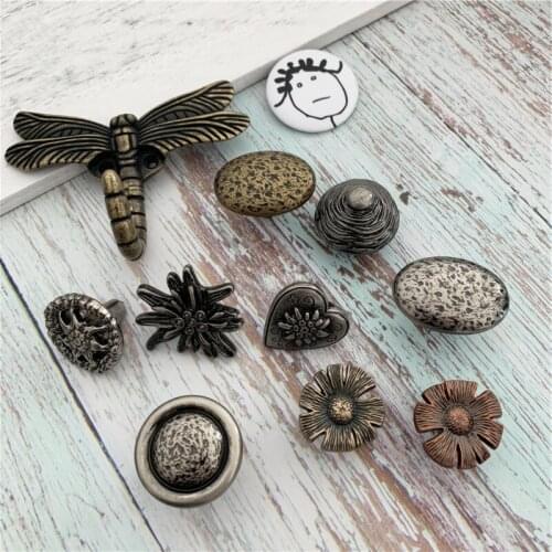 Unique Ancient European Style Furniture Hardware Matt Silver Vintage Garden Cabinet Knob Door Pull Zinc Alloy Knobs
