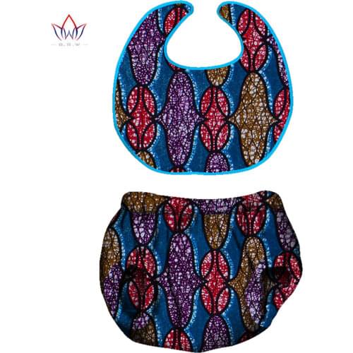 Prints Kids Bib And Underwear 2 Pieces Baby Bib Set Childrens Adjustable Waterproof Bib Baby Feeding Tools Boy Girl Bibs SP023