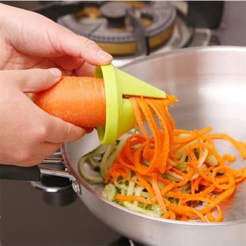 Kitchen Accessories Vegetable Fruit Multi-function Spiral Grater Shredder Peeler Potato Carrot Rotating Shredder Grater Gadget