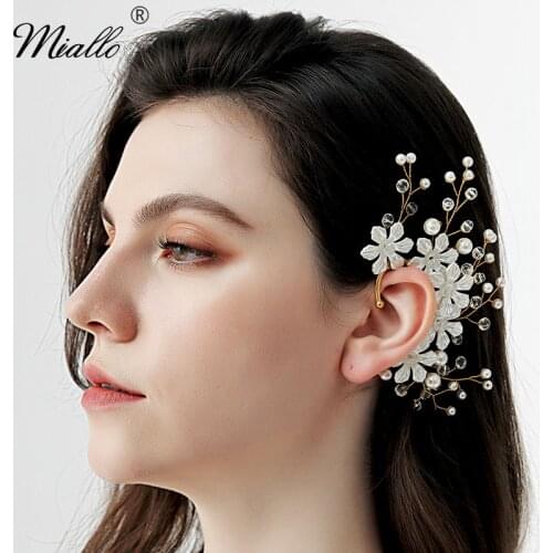 Efily Fashion Flower Pearl Clip On Earrings for Women Accessories Crystal Gold Color Earring 2021 Trendy Party Jewelry Gifts