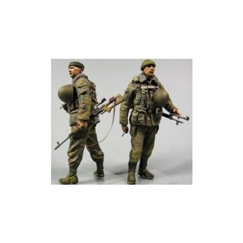 1/35 scale WW2 Russian special forces 2 people miniatures WWII Resin Model Kit figure Free Shipping