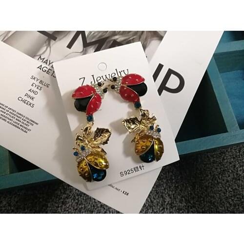 Women luxury acrylic big animal bee earring jewelry