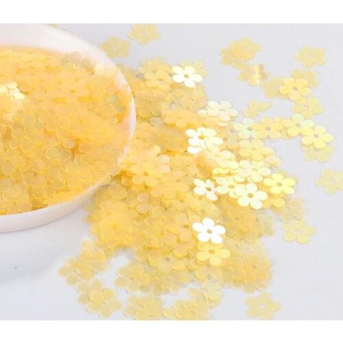 100g/Lot Yellow Loose Sequins Flower Round Glitter PET Paillette Sewing DIY Clothes Ornaments High Quality